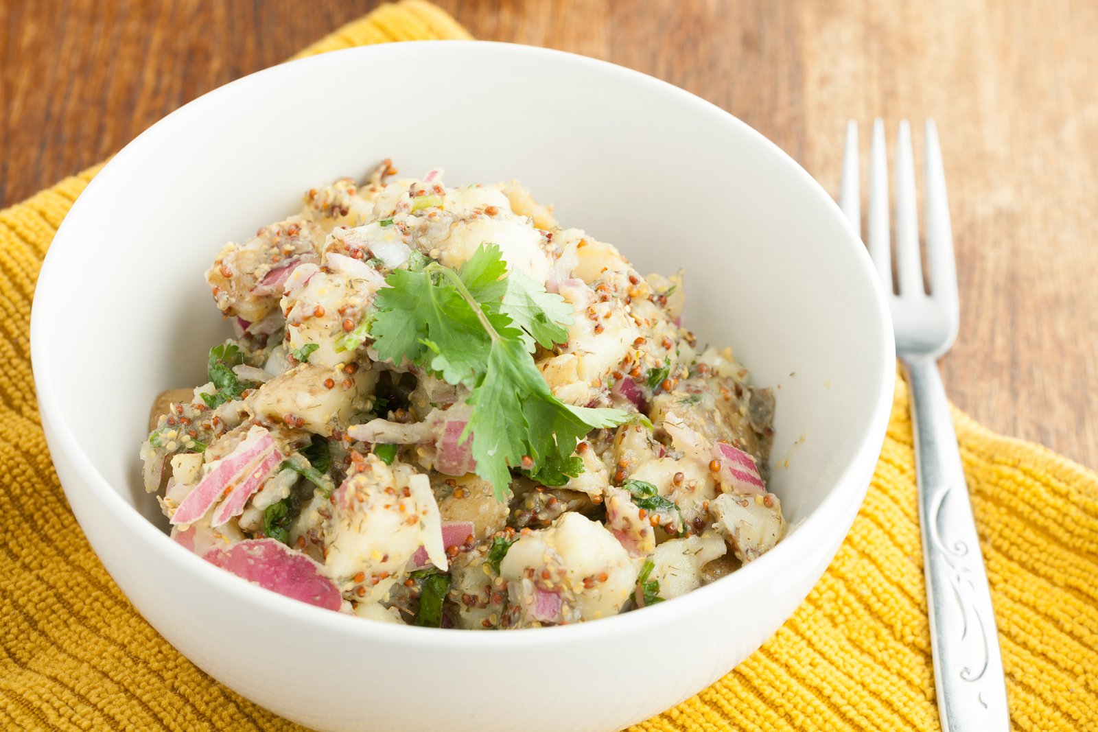 Red Potato Salad in Red Onion Dressing